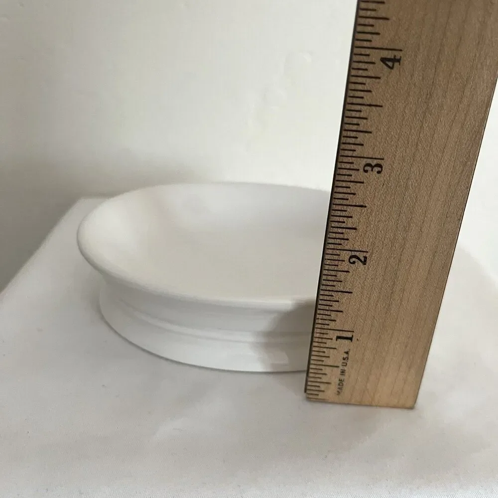 Allure 2003 White Ceramic Soap Dish 4”x 5” Bathroom Decor Glossy Vintage EEUC